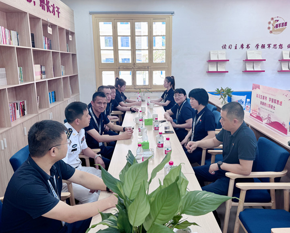 情系子弟兵 共筑魚(yú)水情 | 公司開(kāi)展“八一”走訪(fǎng)慰問(wèn)活動(dòng)(圖1) 情系子弟兵 共筑魚(yú)水情 | 公司開(kāi)展“八一”走訪(fǎng)慰問(wèn)活動(dòng)(圖1)