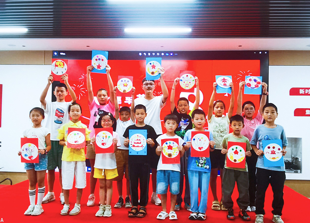 情系子弟兵 共筑魚(yú)水情 | 公司開(kāi)展“八一”走訪(fǎng)慰問(wèn)活動(dòng)(圖6) 情系子弟兵 共筑魚(yú)水情 | 公司開(kāi)展“八一”走訪(fǎng)慰問(wèn)活動(dòng)(圖6)