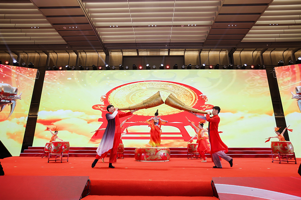 雙精聚智，新程閃耀——精成車(chē)業(yè)與精華股份尾牙盛宴圓滿(mǎn)落幕(圖13)